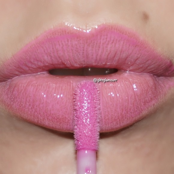 💜Too Faced Lip Injection Glossy💜 - Picture 2 of 3